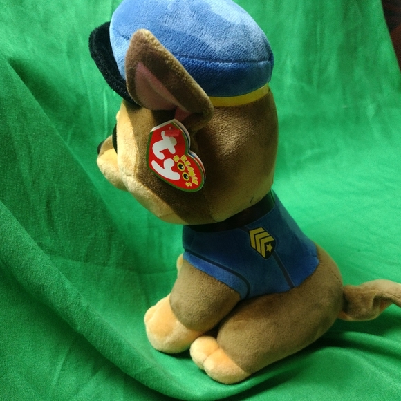 Paw patroll Beanie Buddies Chase - Picture 2 of 3